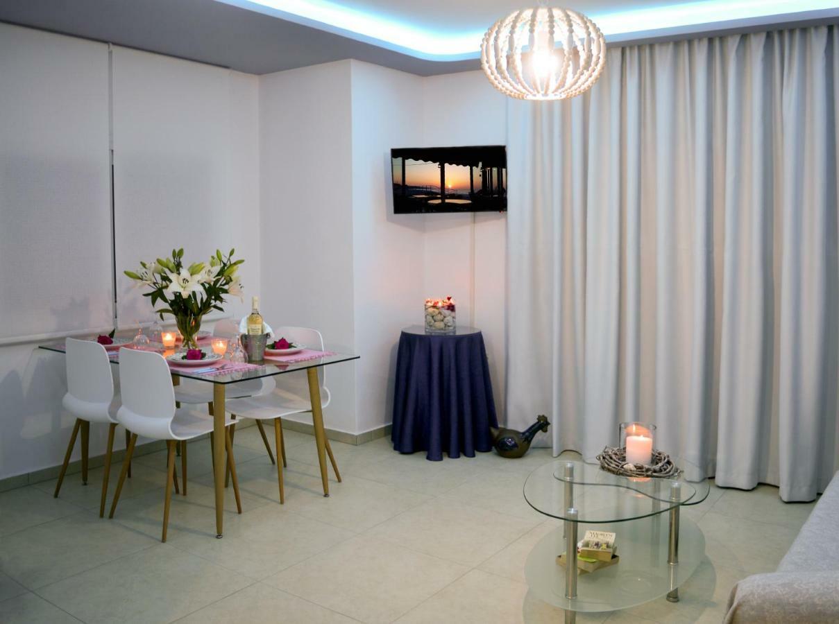 Meltemi Beach Apartments ميلاتوس المظهر الخارجي الصورة