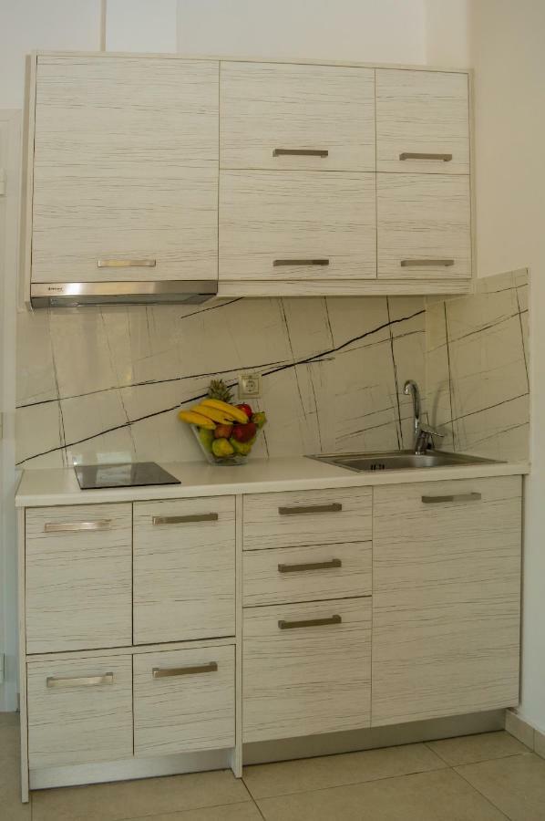 Meltemi Beach Apartments ميلاتوس المظهر الخارجي الصورة